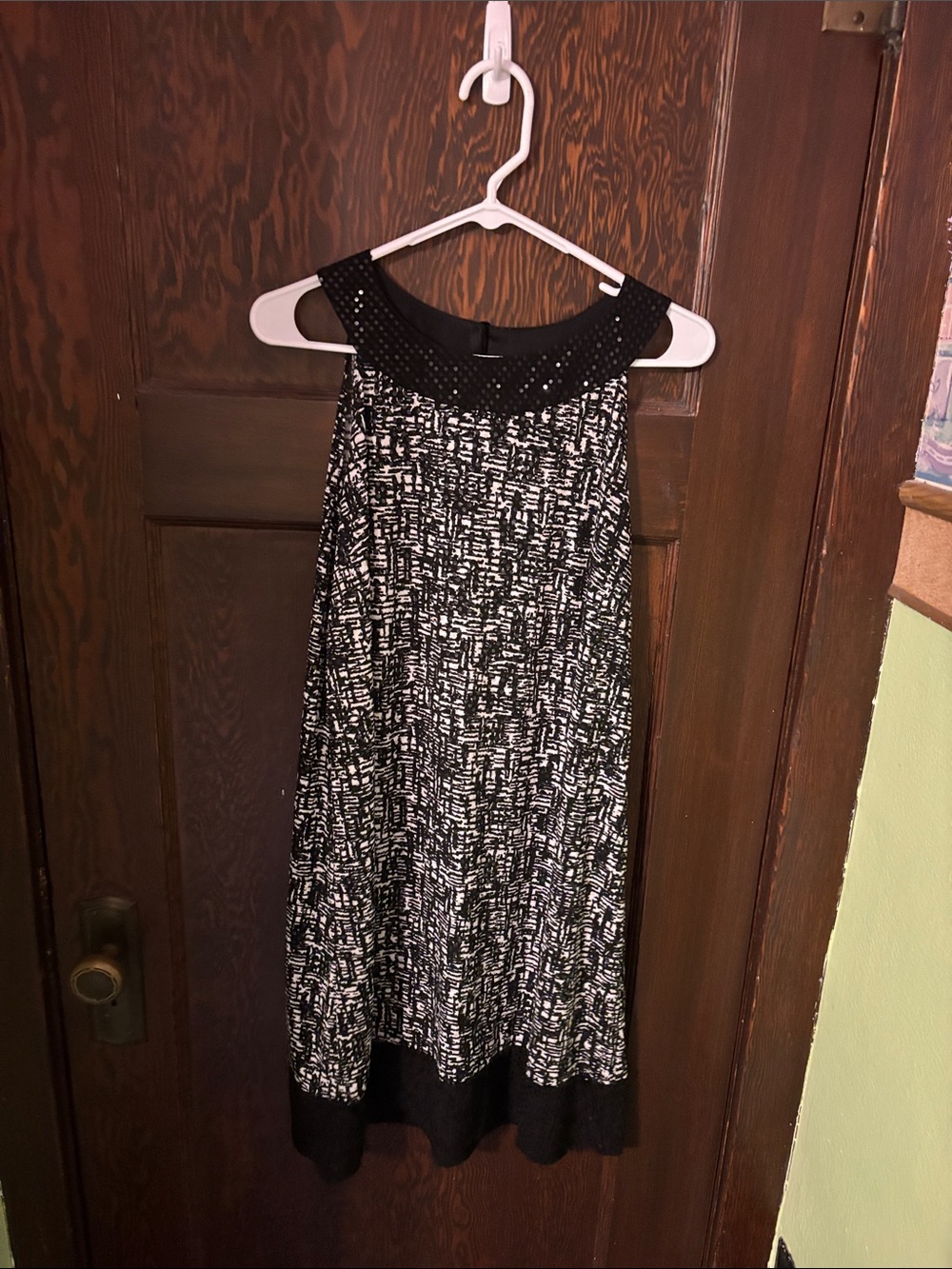 MSK Black and White Sleeveless Patterned Dress